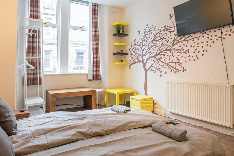 Edina � Bright City Centre Apartment