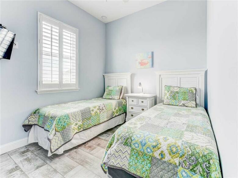 Sunset Key, 5 Bedrooms, Private Pool, Game Room, Beach, Sleeps 12