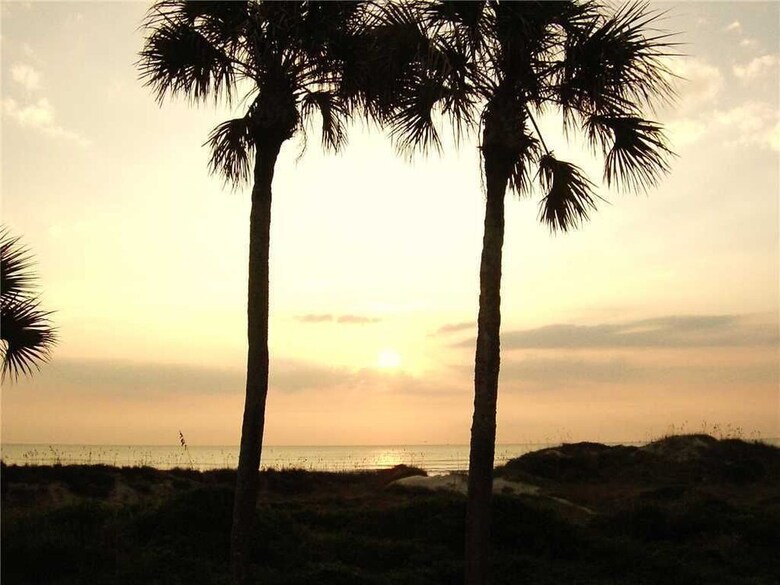 Ocean Paradise, 3 Bedrooms, Ocean Front, Wifi, Sleeps 10
