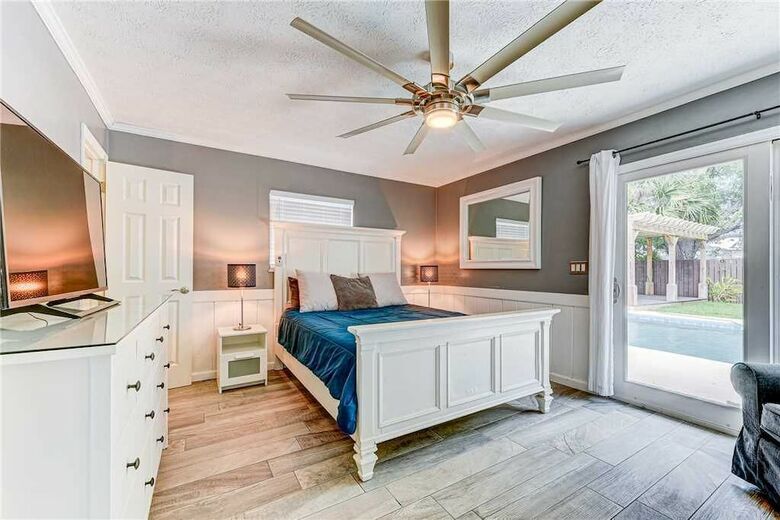 Summertime Sanctuary, Private Pool, 3 Bedrooms, Sleeps 8