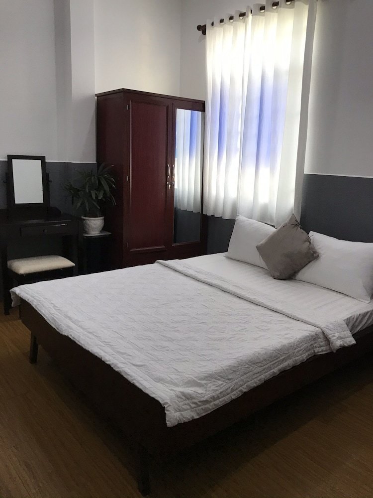 Nguyen Phuc Hotel