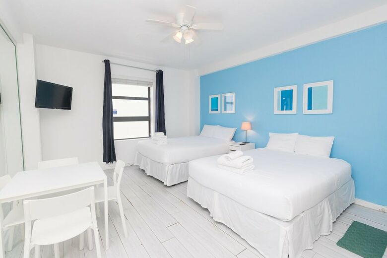 Apartamento 674 Partial Ocean View