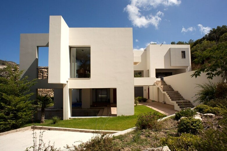Ixian Hilltop Villa