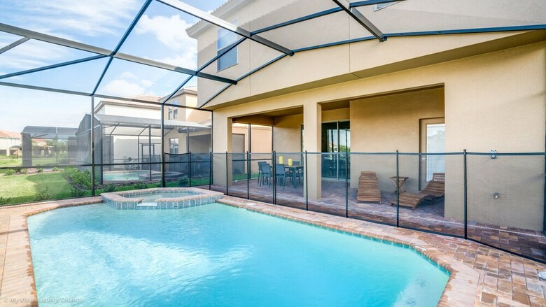 5445 Luxury 6 Bedroom 4.bath Home With Spa