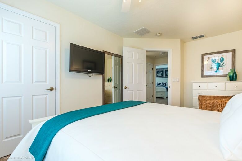 4 Bed Town Home With Full Size Pool Close To Disne