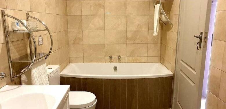 Hotel Maison de Leo Luxury Guesthouse