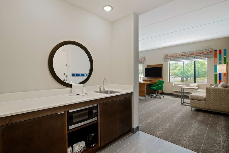 Hotel Hampton Inn & Suites Raleigh Midtown, Nc