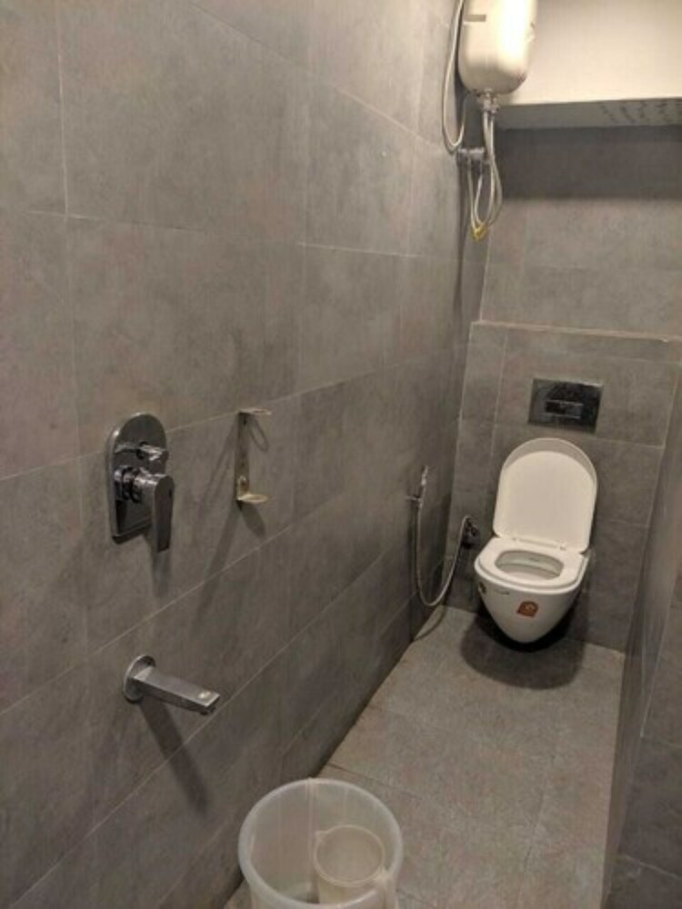 Adb Rooms Hotel Nazeer