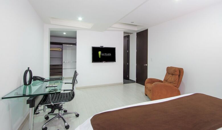 122 Plaza Apartahotel