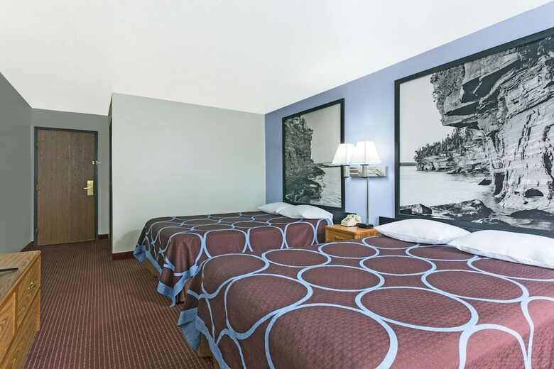 Hotel Super 8 By Wyndham Wisconsin Dells