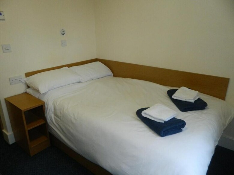 Hotel Appealing Stylish Rooms In Penryn