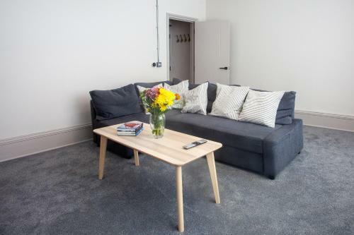 Oxford Street Grand Apartment