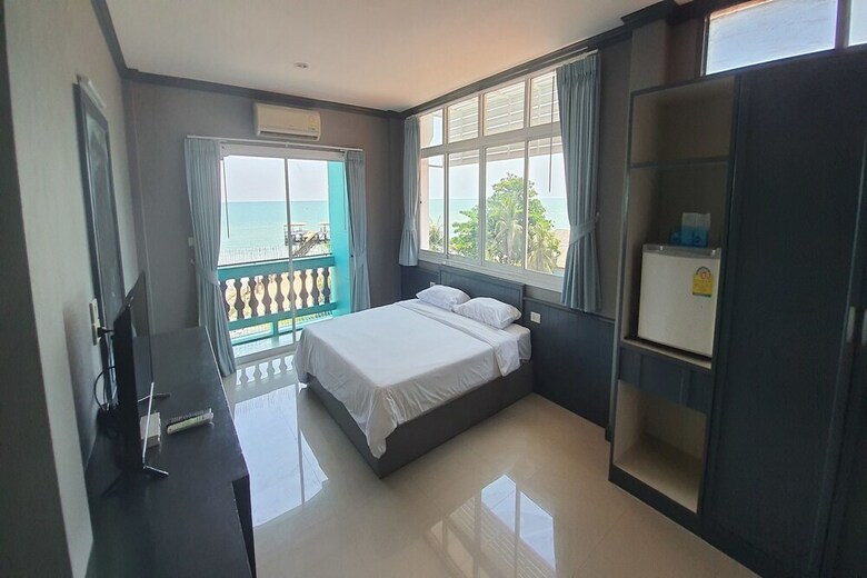 Hotel Capital O912 Pr Beachfront Pranburi