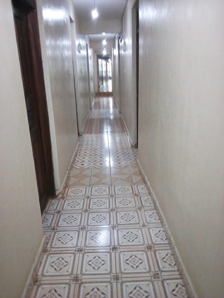 Hotel Waso Central Emporium Lodge