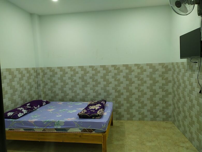 Hotel Oyo 1052 Hoang Gia Motel