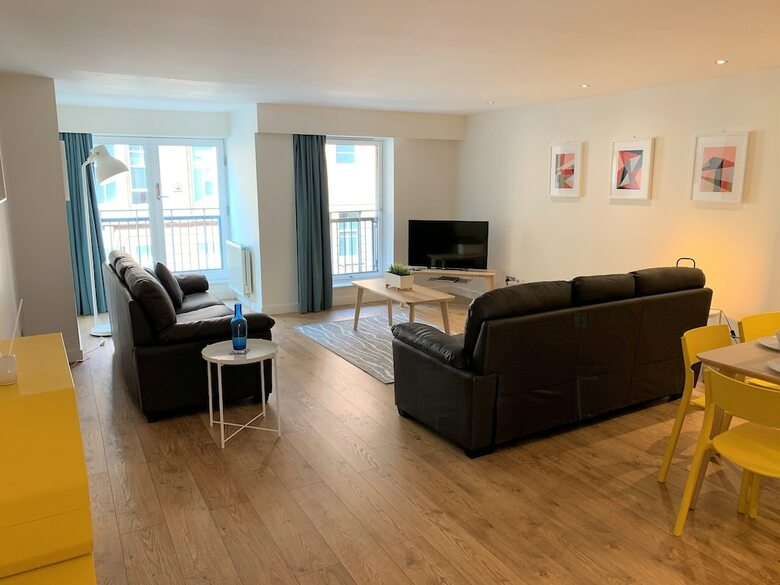 Tolbooth Apartments
