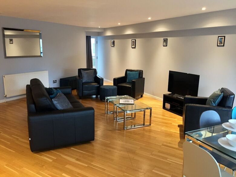 Tolbooth Apartments