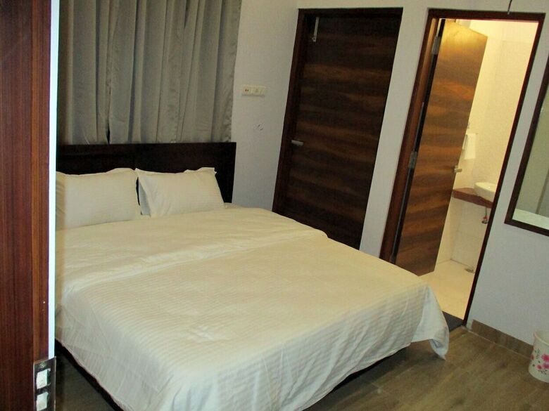 Hotel Platinum Key