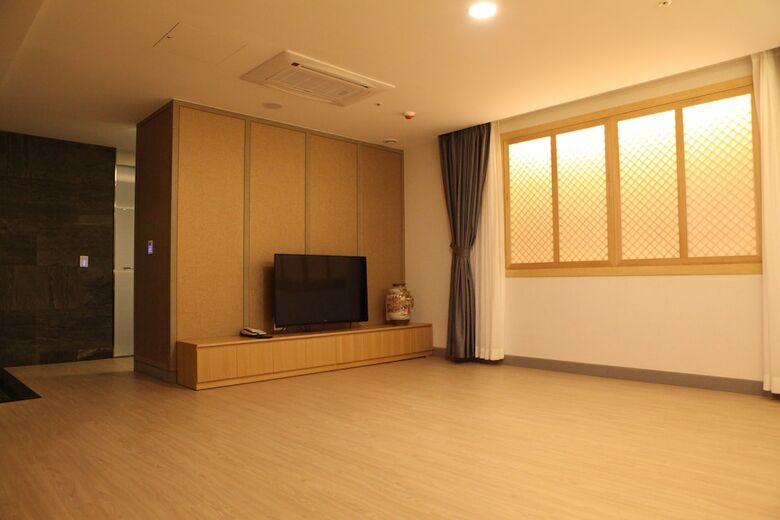 Hotel Dongbang