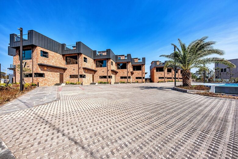 Ocean Brick