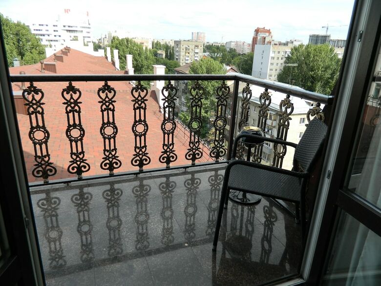 Hotel Bogemia On Vavilova Street