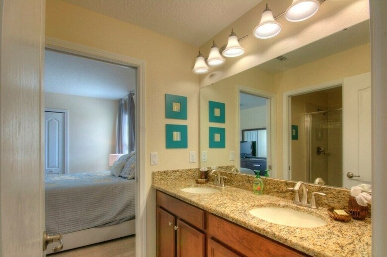 Champions Gate 1435 - Six Bedroom Pool Home