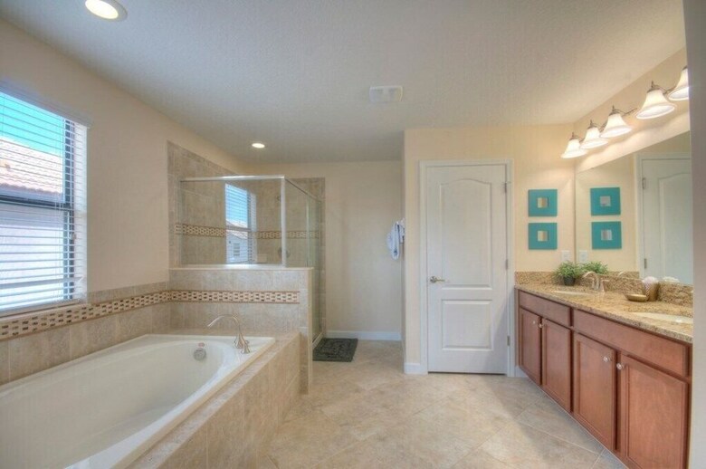 Champions Gate 1435 - Six Bedroom Pool Home
