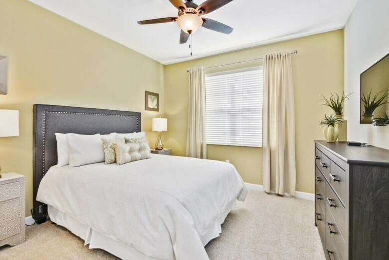 Champions Gate 1588 - Six Bedroom Pool Home