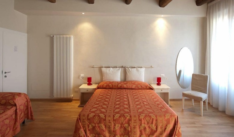 Honey Rooms