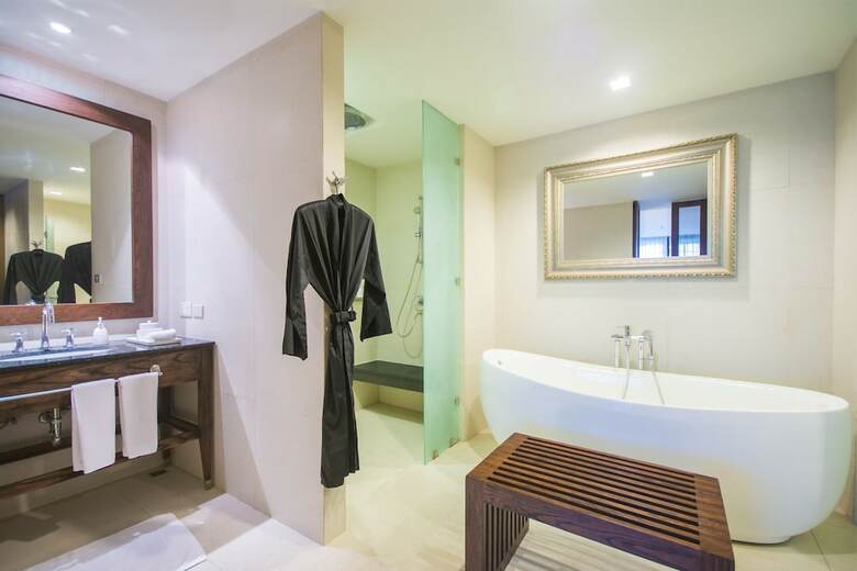 Hotel Sunsuri Phuket