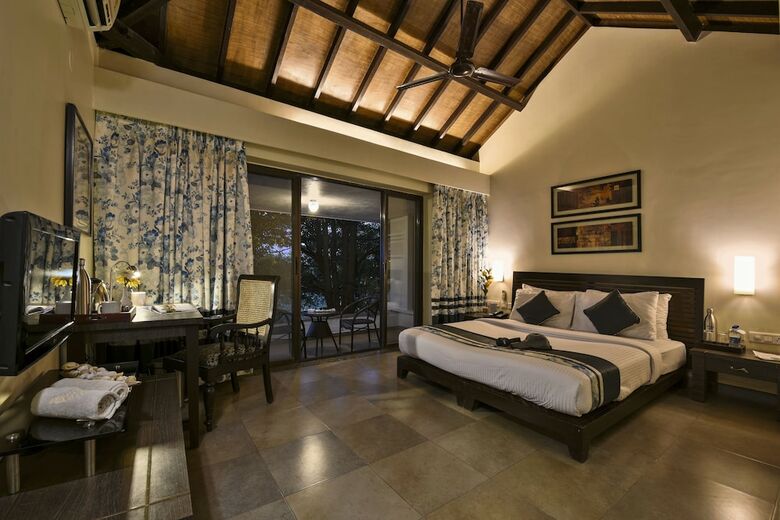Hotel The Fern Samali Resort