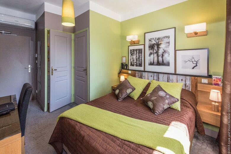 Hotel H�tel La Magnanerie, C�t� Bistro