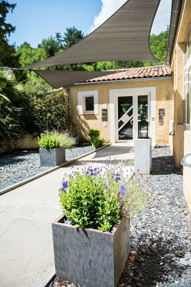 Hotel H�tel La Magnanerie, C�t� Bistro