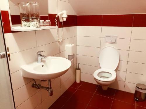 Hostal Rooms Jana