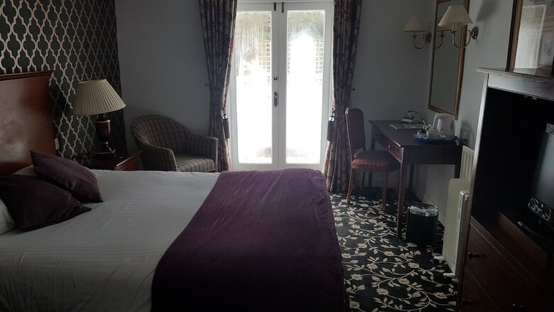Stone House Hotel