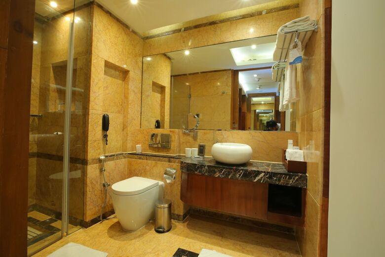 Hotel Radisson Blu Kaushambi Delhi Ncr
