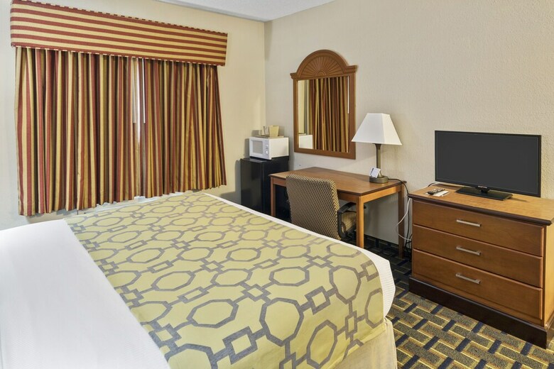 Motel Baymont By Wyndham Pooler/savannah