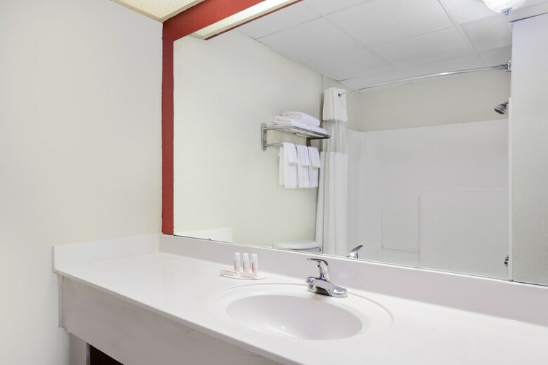 Motel Baymont By Wyndham Pooler/savannah