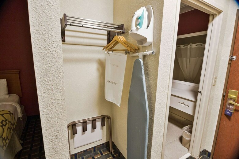 Motel Baymont By Wyndham Pooler/savannah