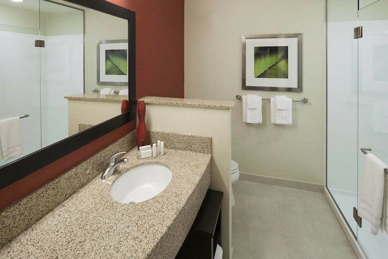 Hotel Courtyard By Marriott Houston Nasa/clear Lake