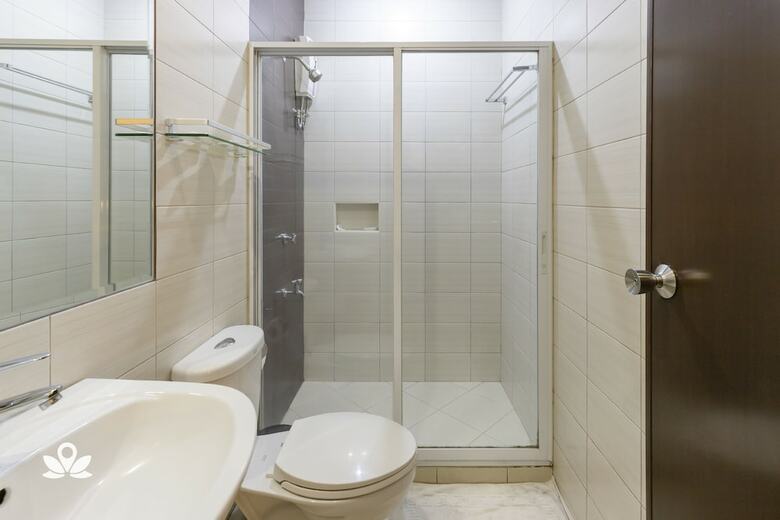 Hotel Zen Rooms Lorenzzo Suites Makati