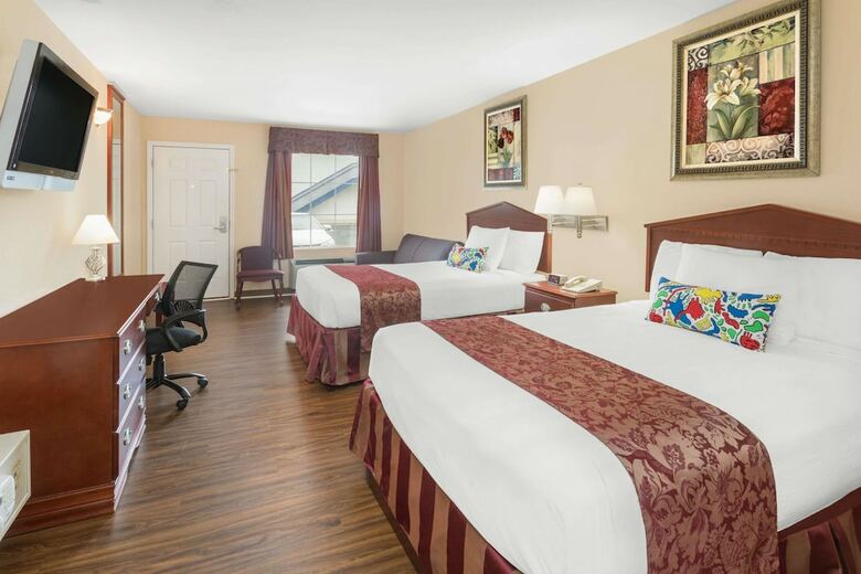 Hotel Baymont By Wyndham Macon I-475