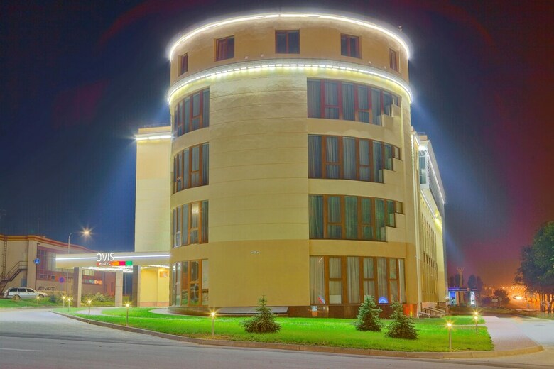 Ovis Hotel