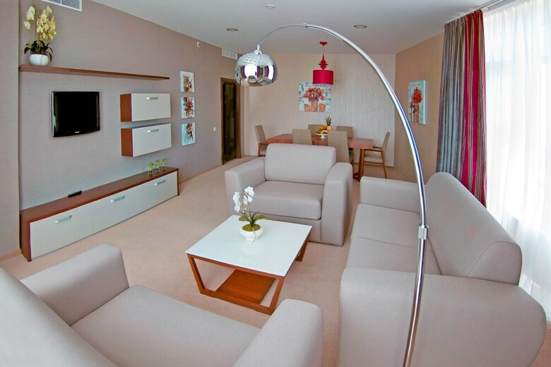 Ovis Hotel