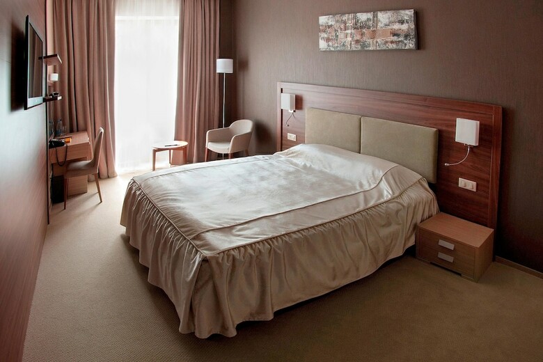 Ovis Hotel