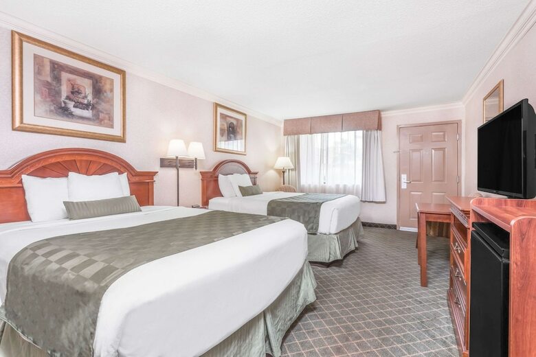 Hotel Ramada By Wyndham Macon