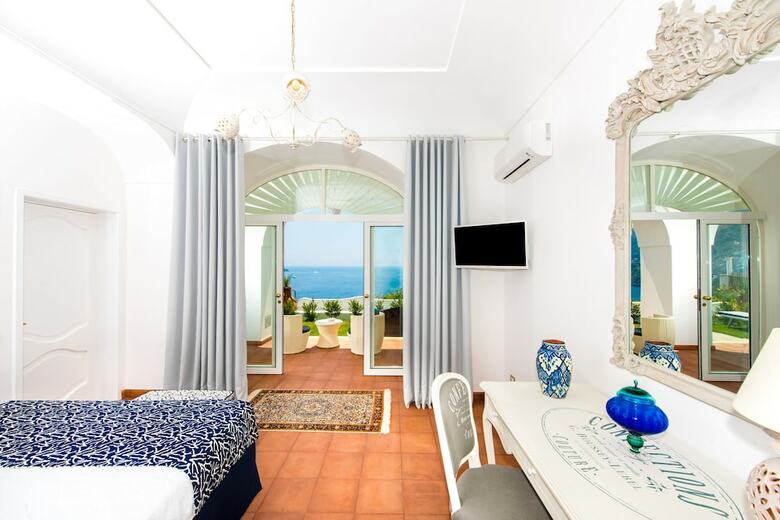 La Casa Di Peppe Guest House & Villa