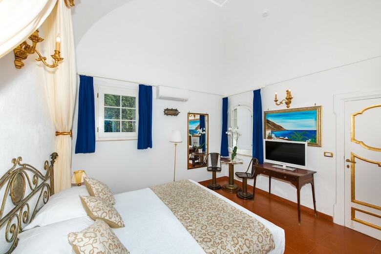 La Casa Di Peppe Guest House & Villa
