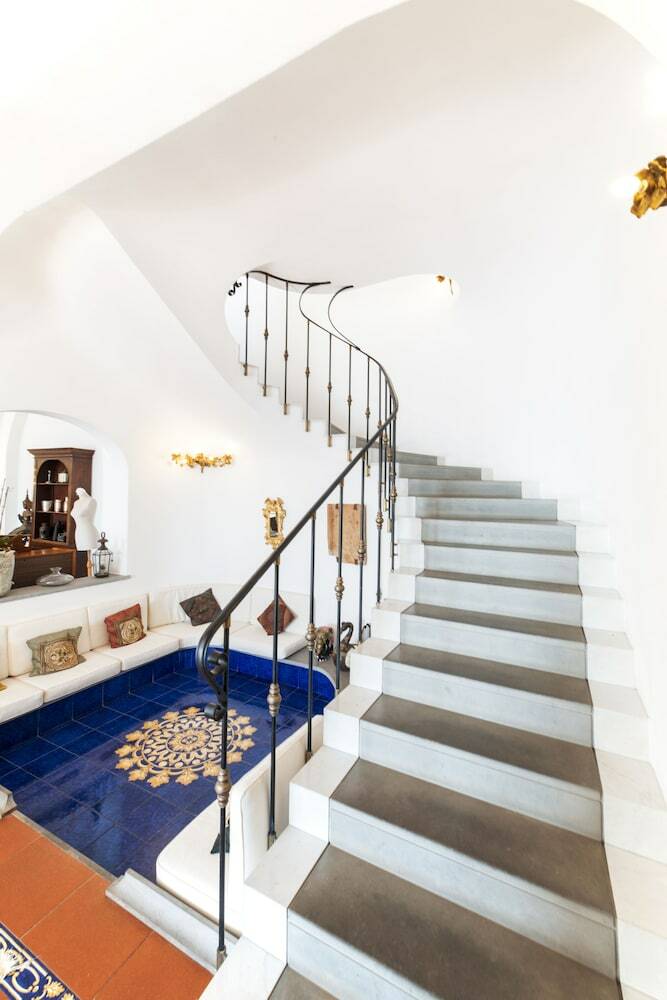 La Casa Di Peppe Guest House & Villa