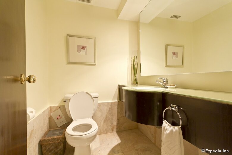 Waterfront Cebu City Hotel & Casino